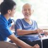 介護現場で働きながら介護職員初任者研修を取る